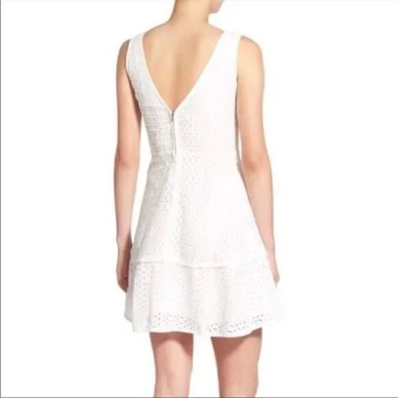 Cupcakes and Cashmere Matilda' Lacey Eyelet Dress deep V crocheted white dress - Picture 2 of 8